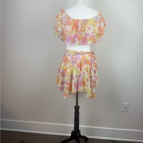 Forever 21 Women’s Floral Two-Piece Set | Off Shoulder Crop Top & Skirt | Size M - Picture 7 of 15